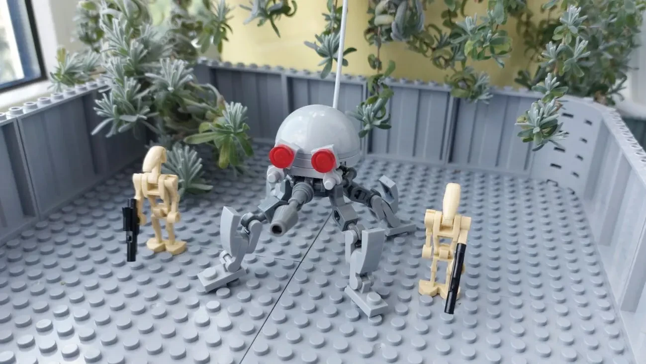 Lego star wars Лего Звёздные Войны минифигурки дроидов Боевой дроид В1 4