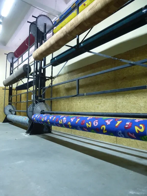 Стеллажи для рулонов.Патерностеры.Торговое оборудование. 5