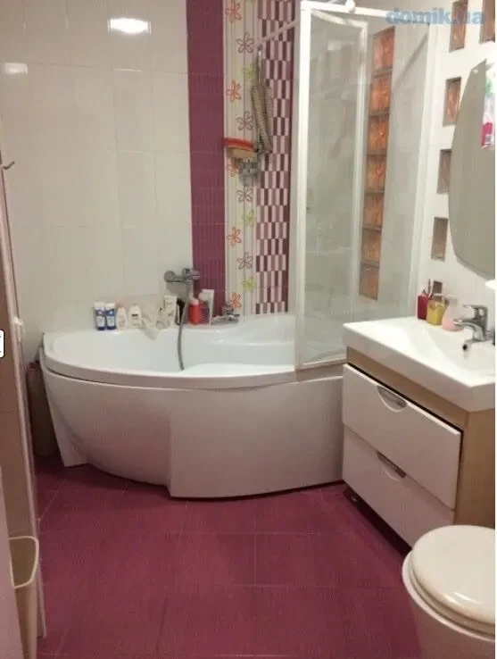 Продам 3-х комнатную квартиру с ремонтом. Центр. 6