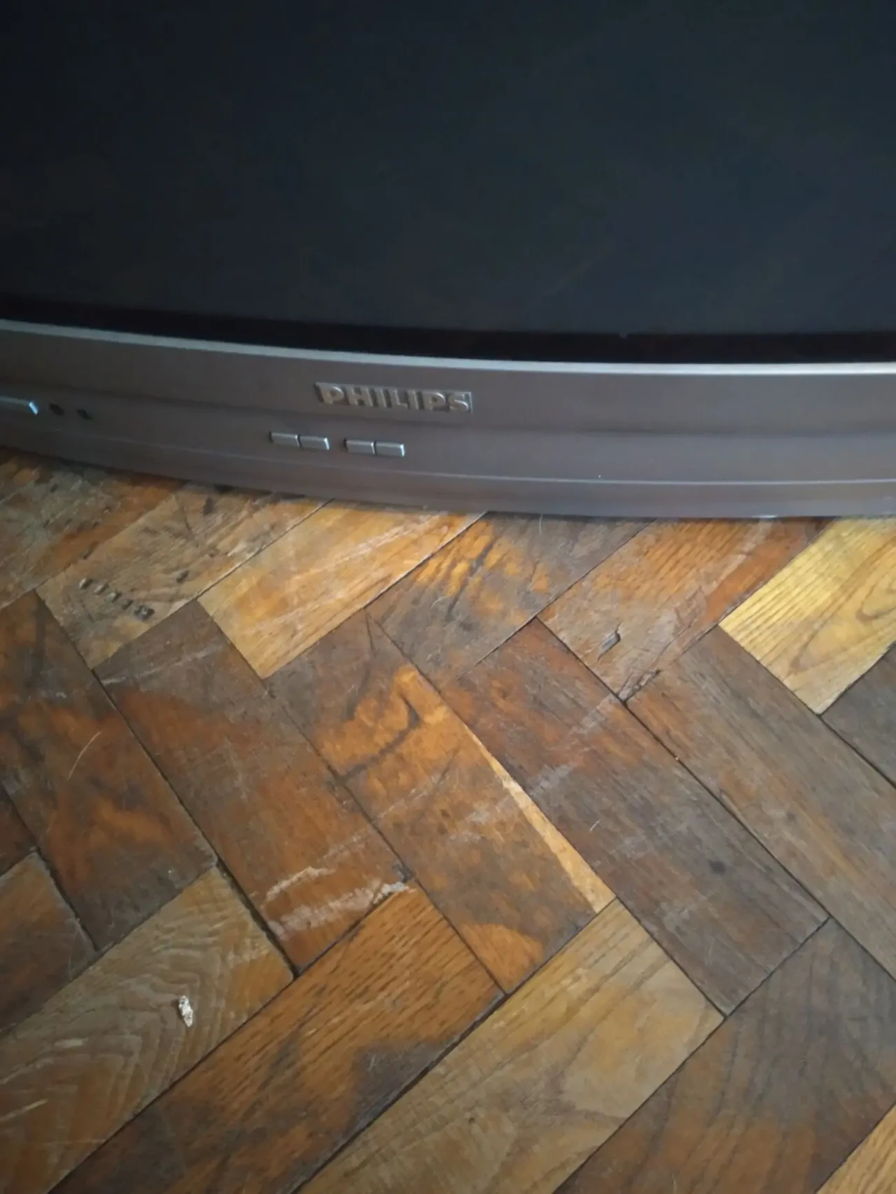 Телевізор PHILIPS 2