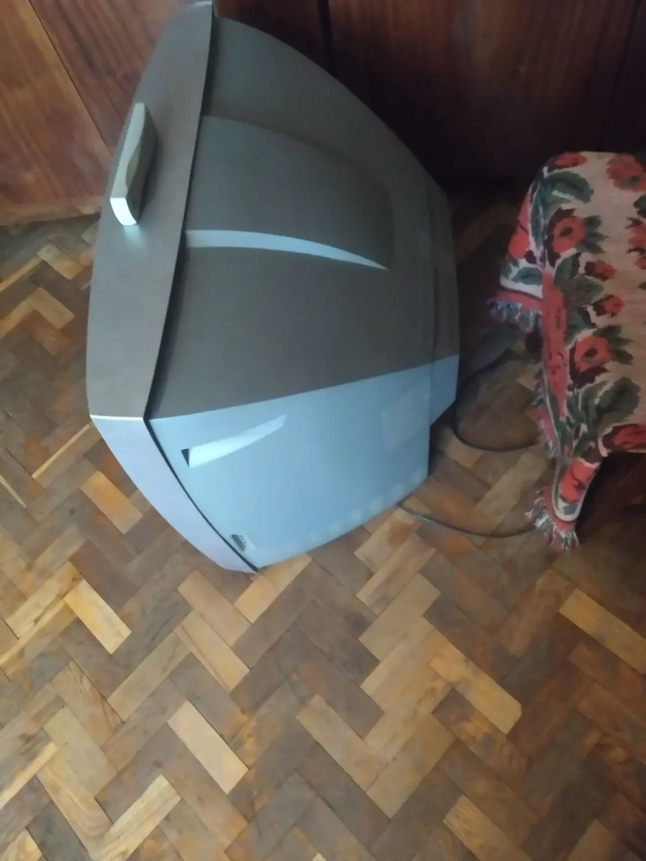 Телевізор PHILIPS 3