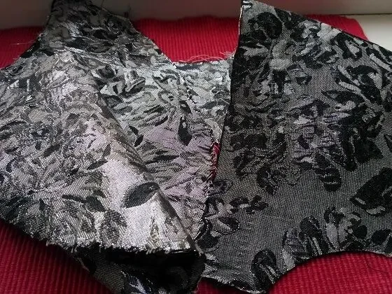 Для кукольных нарядов одежек ткань парча серебро 2