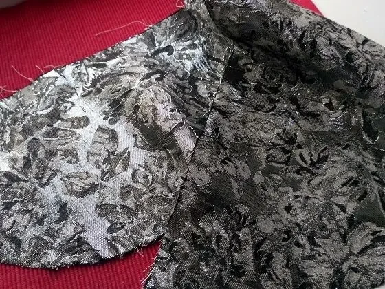 Для кукольных нарядов одежек ткань парча серебро 7