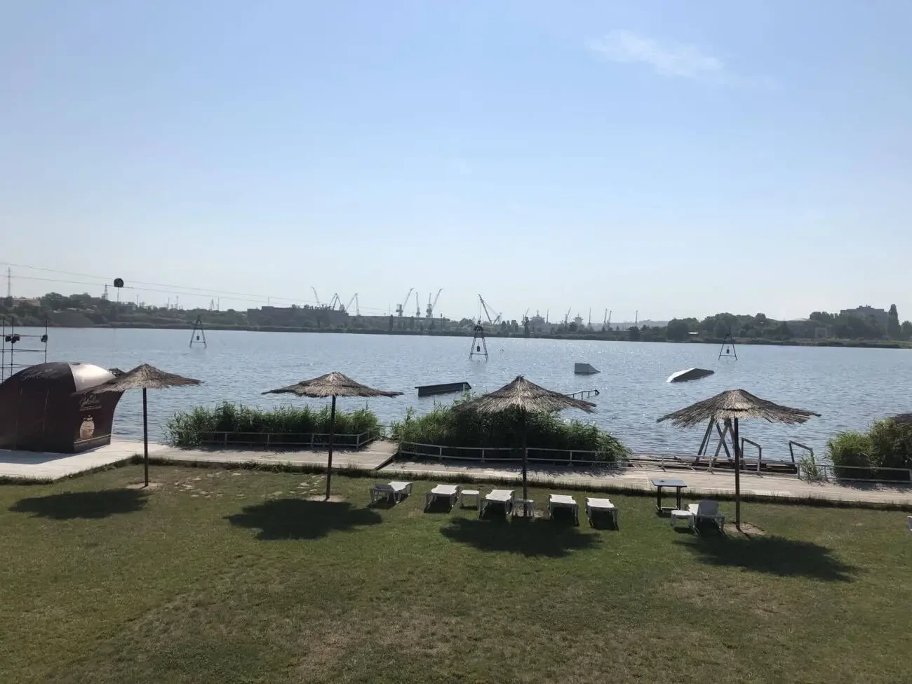 Продам 7соток в первой линии. с. Молодежное