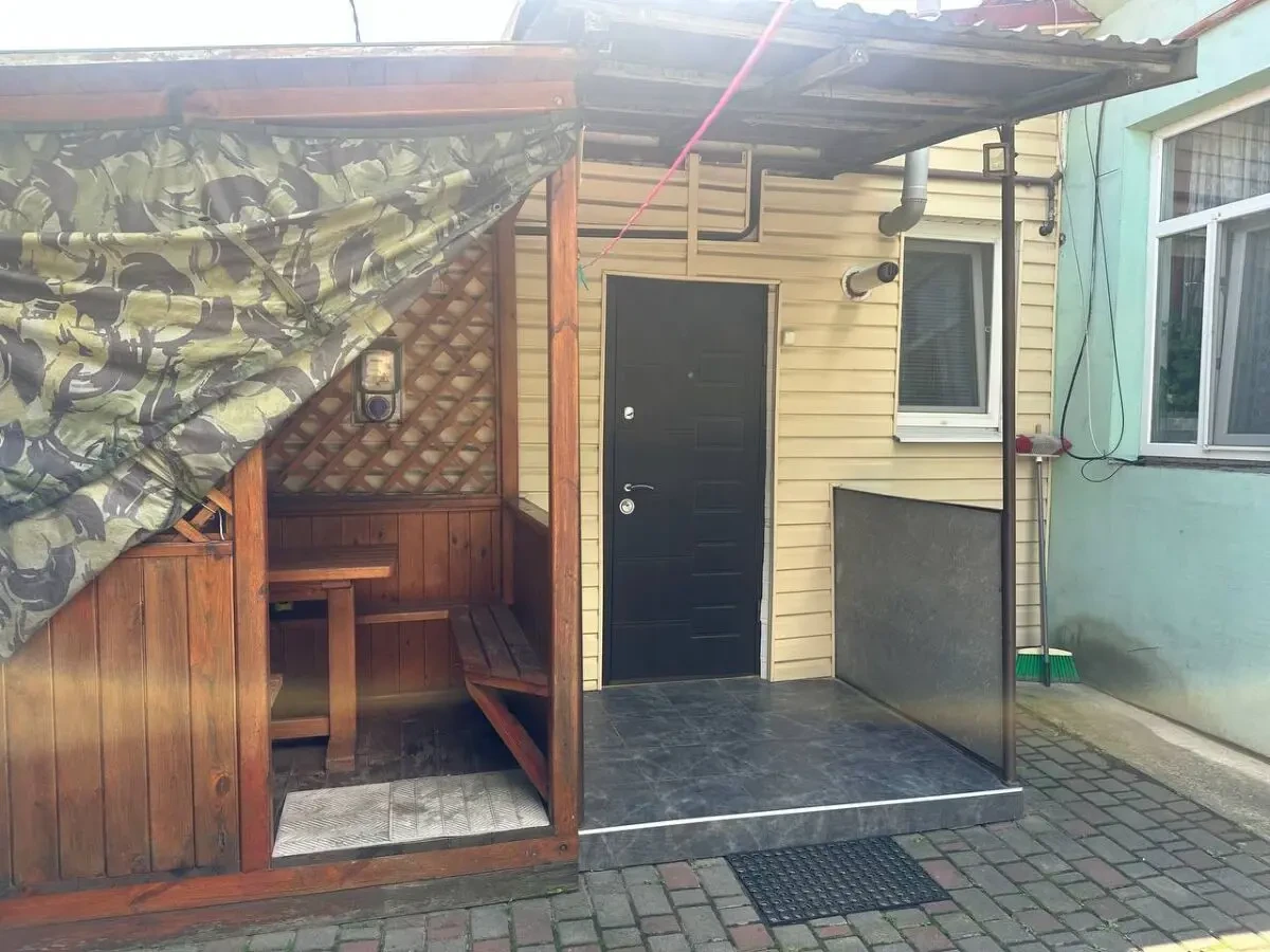 Продам частину будинку в центрі Рівного 9