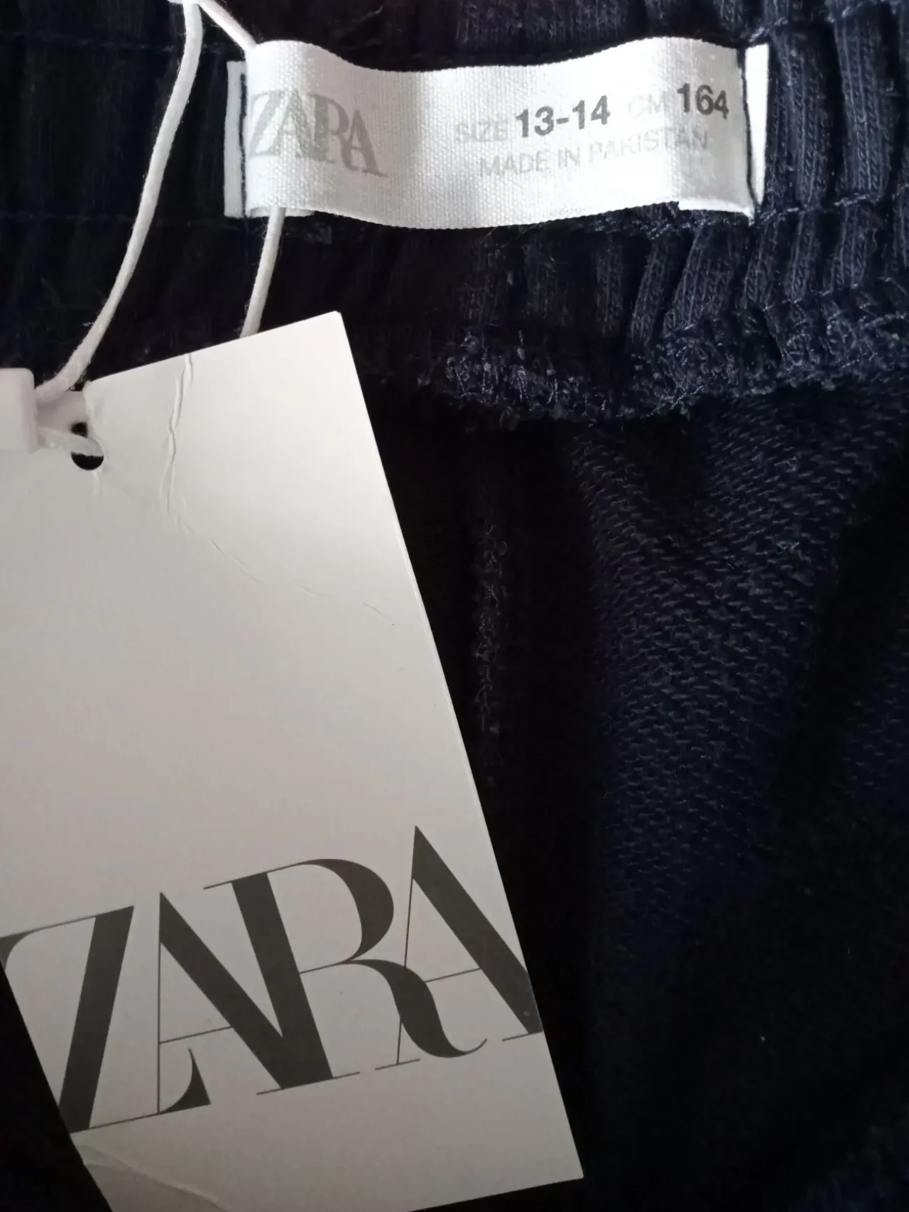 Оригинальные спортивные штаны на мальчика от Zara 3