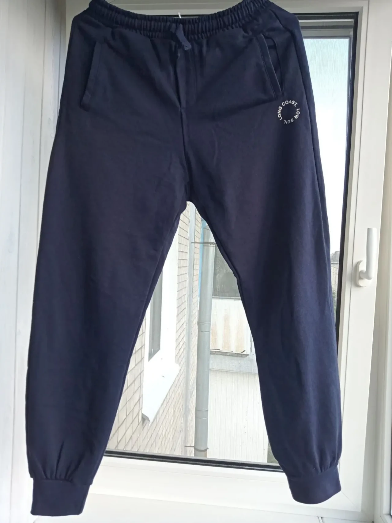 Оригинальные спортивные штаны на мальчика от Zara