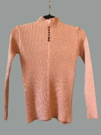 Джемпер жіночий з аплікацією рожевий новий