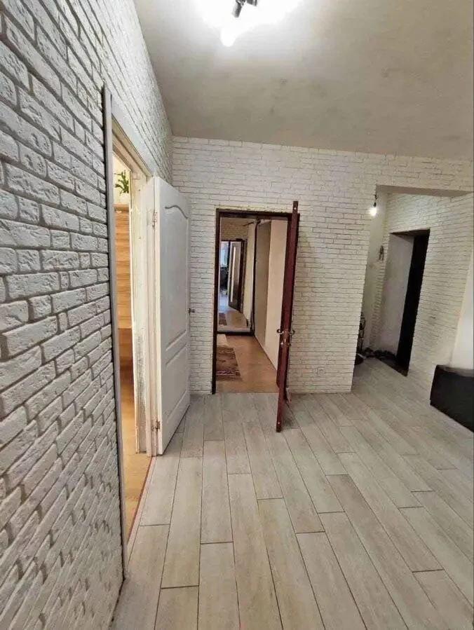 Продам 2к. кв. пр. Поля. Ремонт, автономное отопление 7