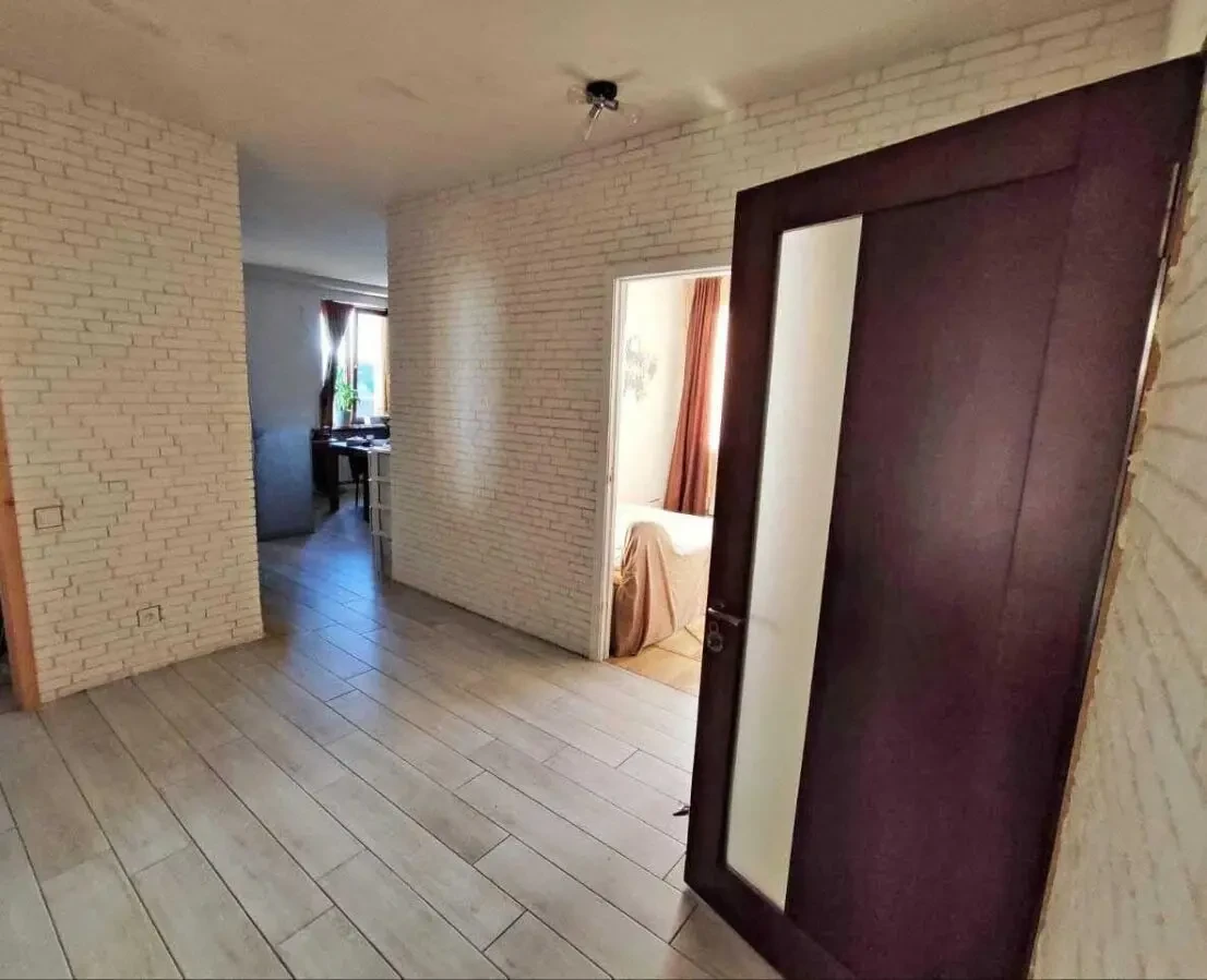 Продам 2к. кв. пр. Поля. Ремонт, автономное отопление 6