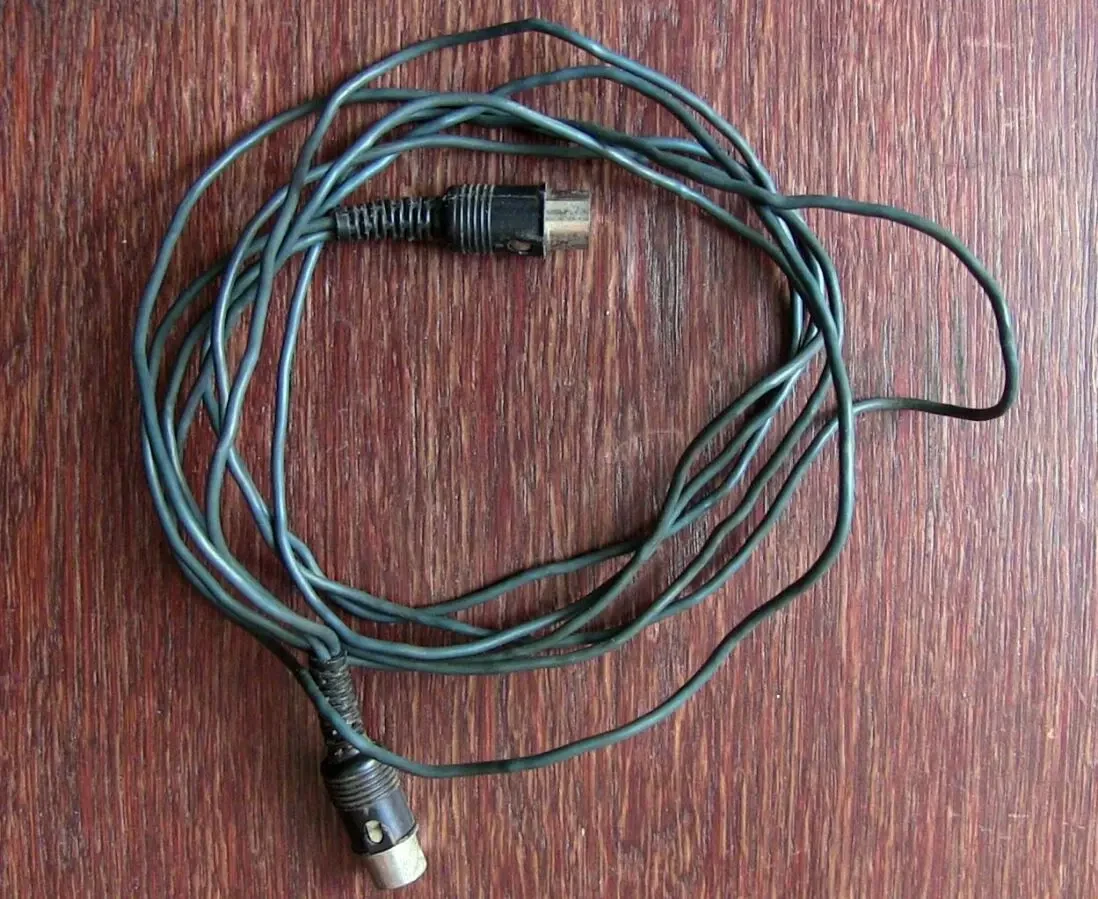 абель аудио DIN5 PIN СССР. Каждый канал в отдельном кабеле 1.5 метра