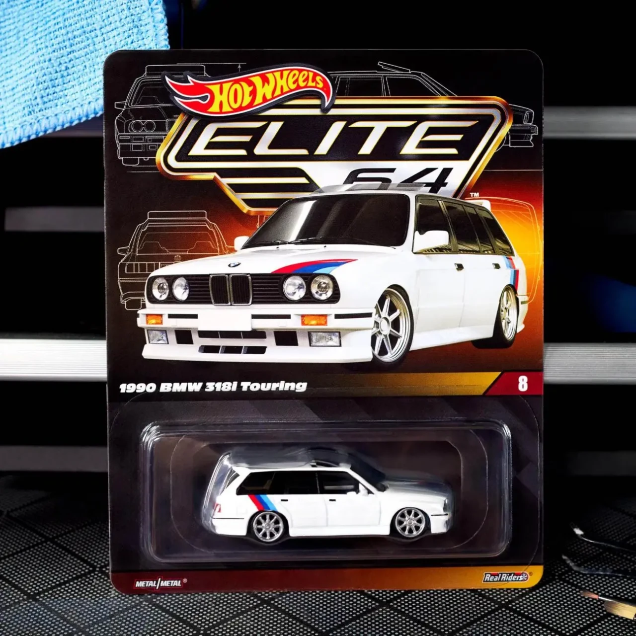 Hot Wheels Elite 64 1990 BMW 318i Touring New