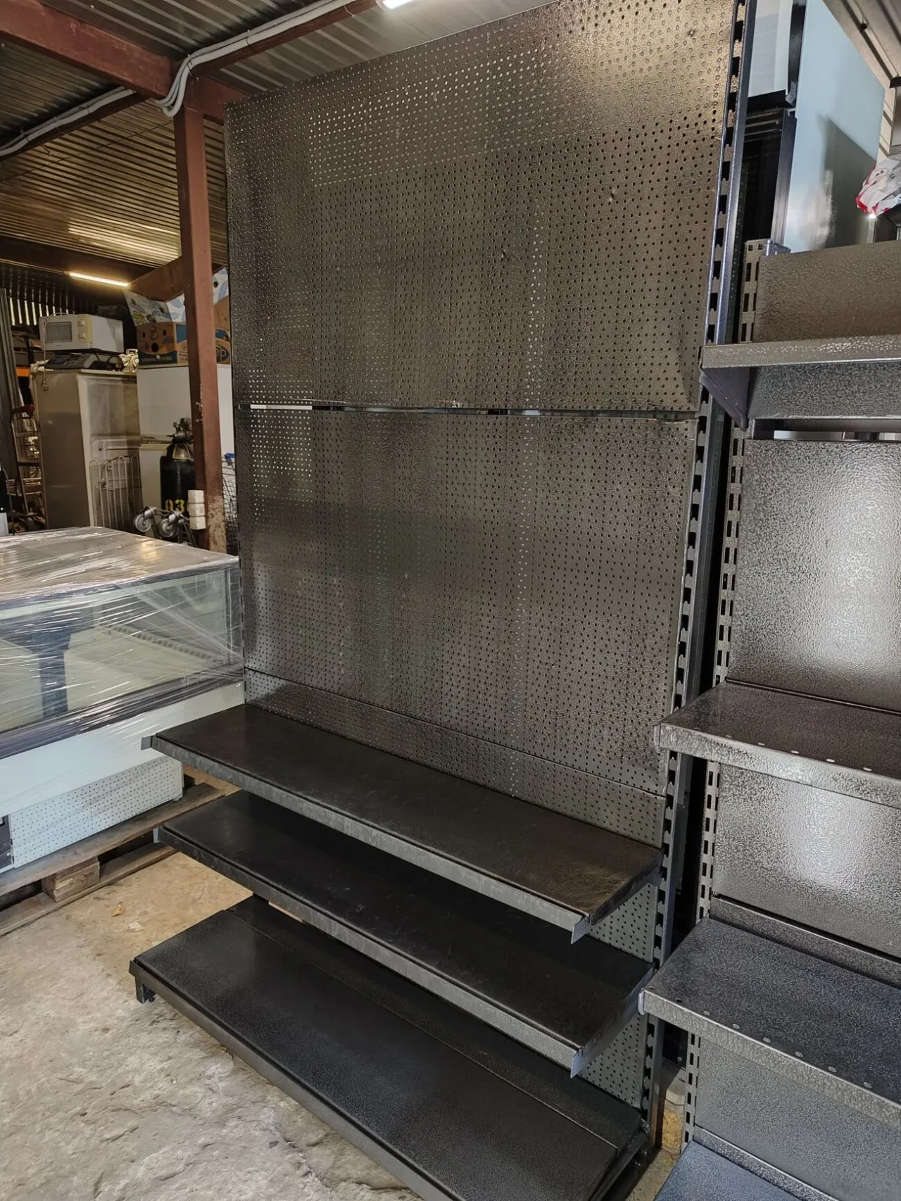 Стелаж перфорація, торгові стелажі, перфорований стелаж 2