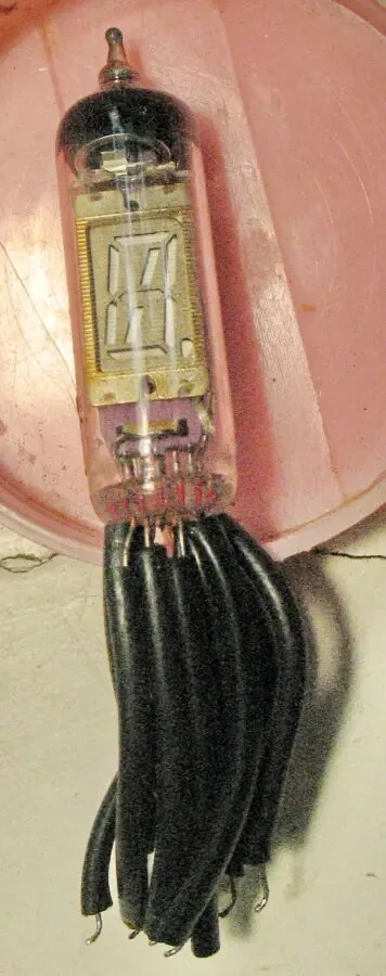Продам радиолампы 3
