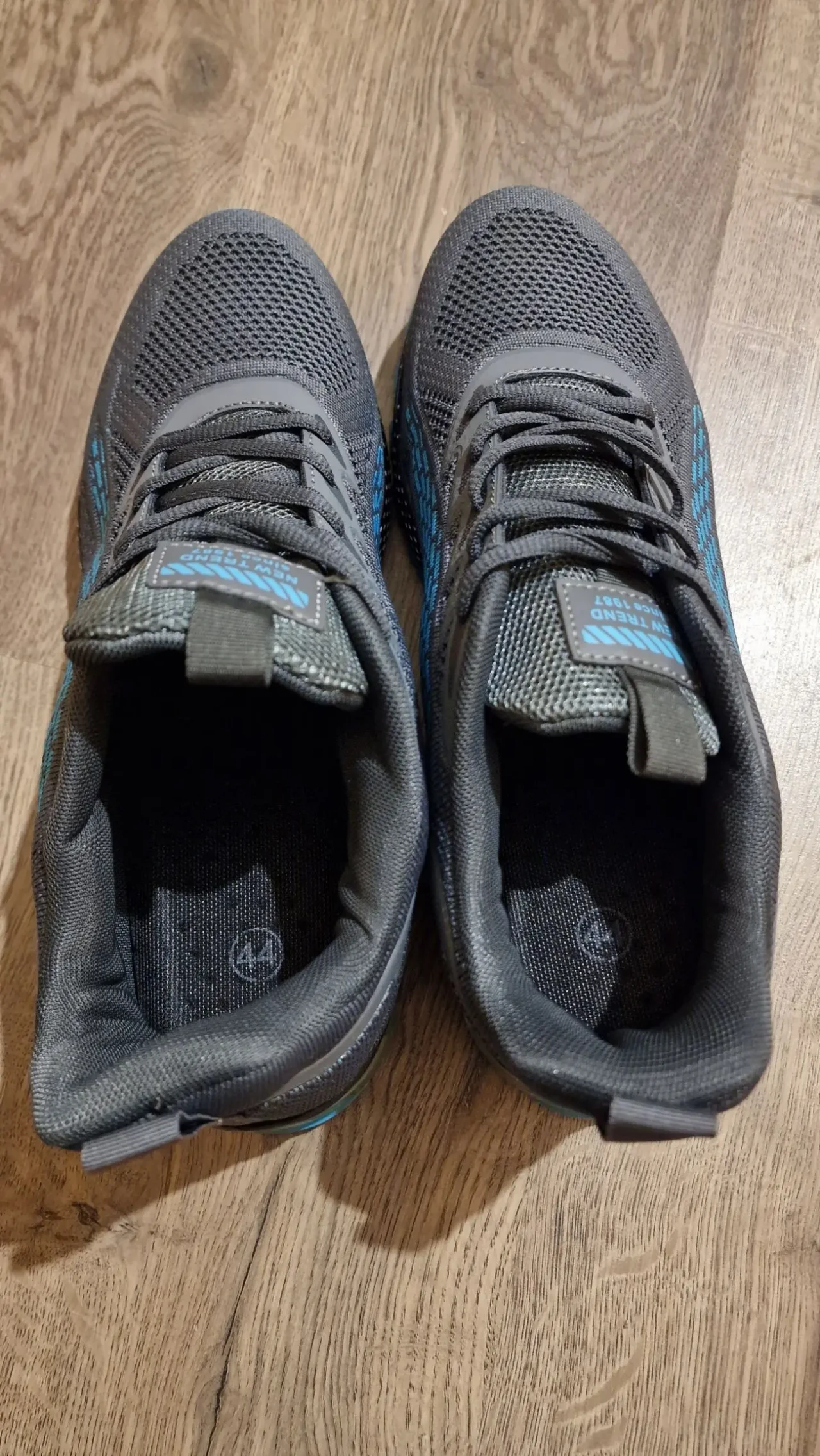 Продам кросівки 7