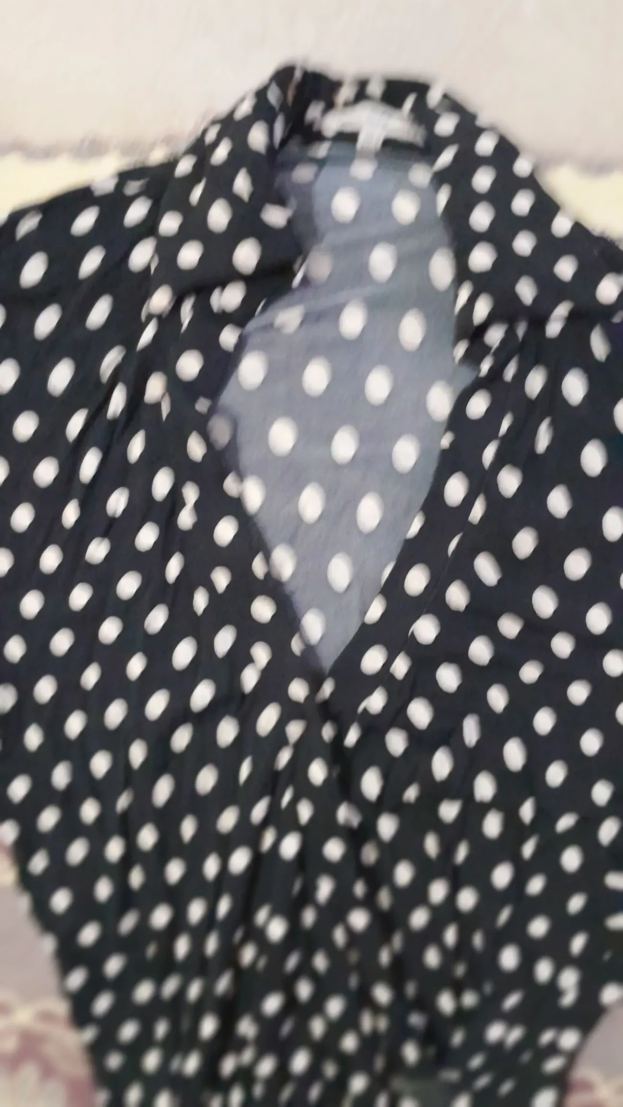 Стильная черная кофта в белый горох отличного качества. Р.46 3