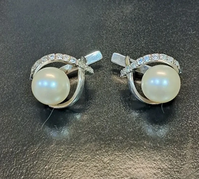 КУПИТИ СРІБНІ СЕРЕЖКИ з перлами і фіанітами в нас. 6