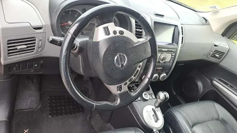 Продам nissan x-trail 9