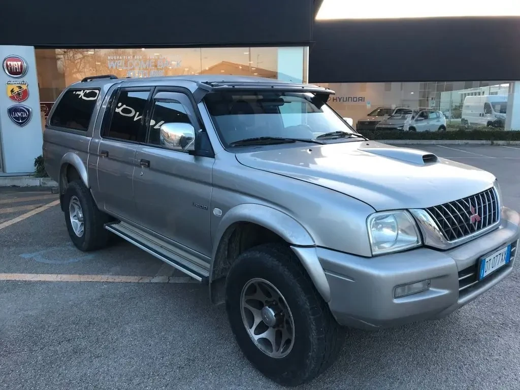 Продам Mitsubishi L200 6
