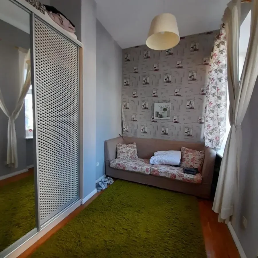 Продаю 4 комн. кв-ра в центре Киева с мебелью и техникой, евроремонт 7