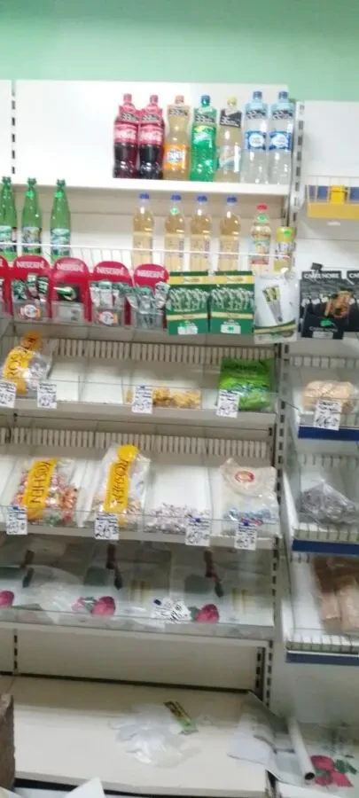 Холодильные шкафы, морозильные камеры, барная стойка. 7