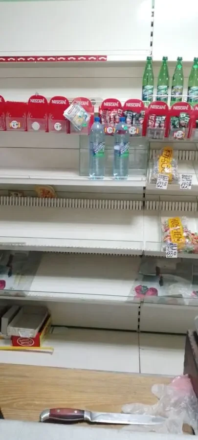 Холодильные шкафы, морозильные камеры, барная стойка. 6