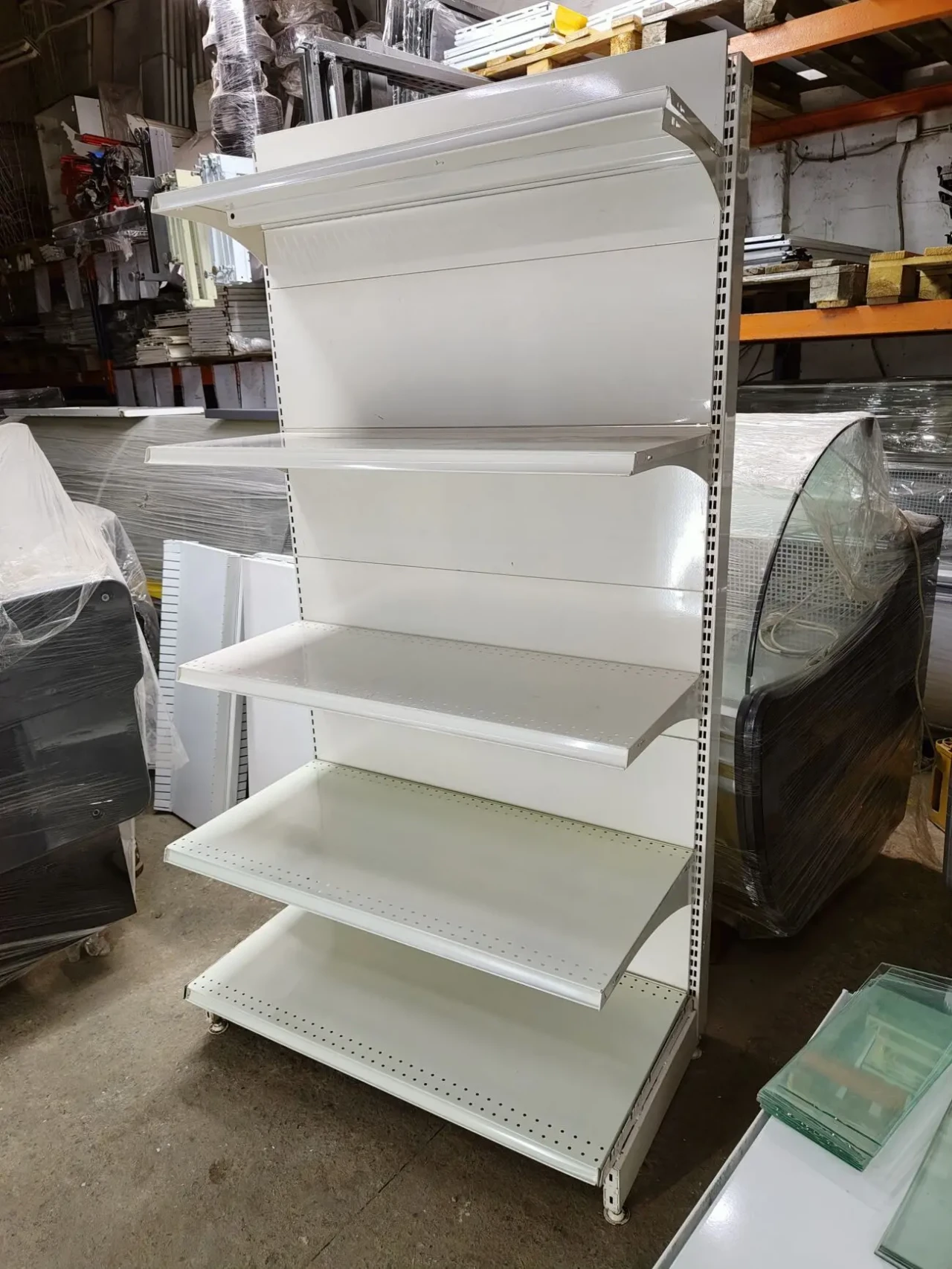 Стелажі модерн, торгові стелажі, металевий стелаж односторонні 3