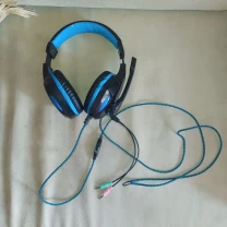 Наушники с микрофоном