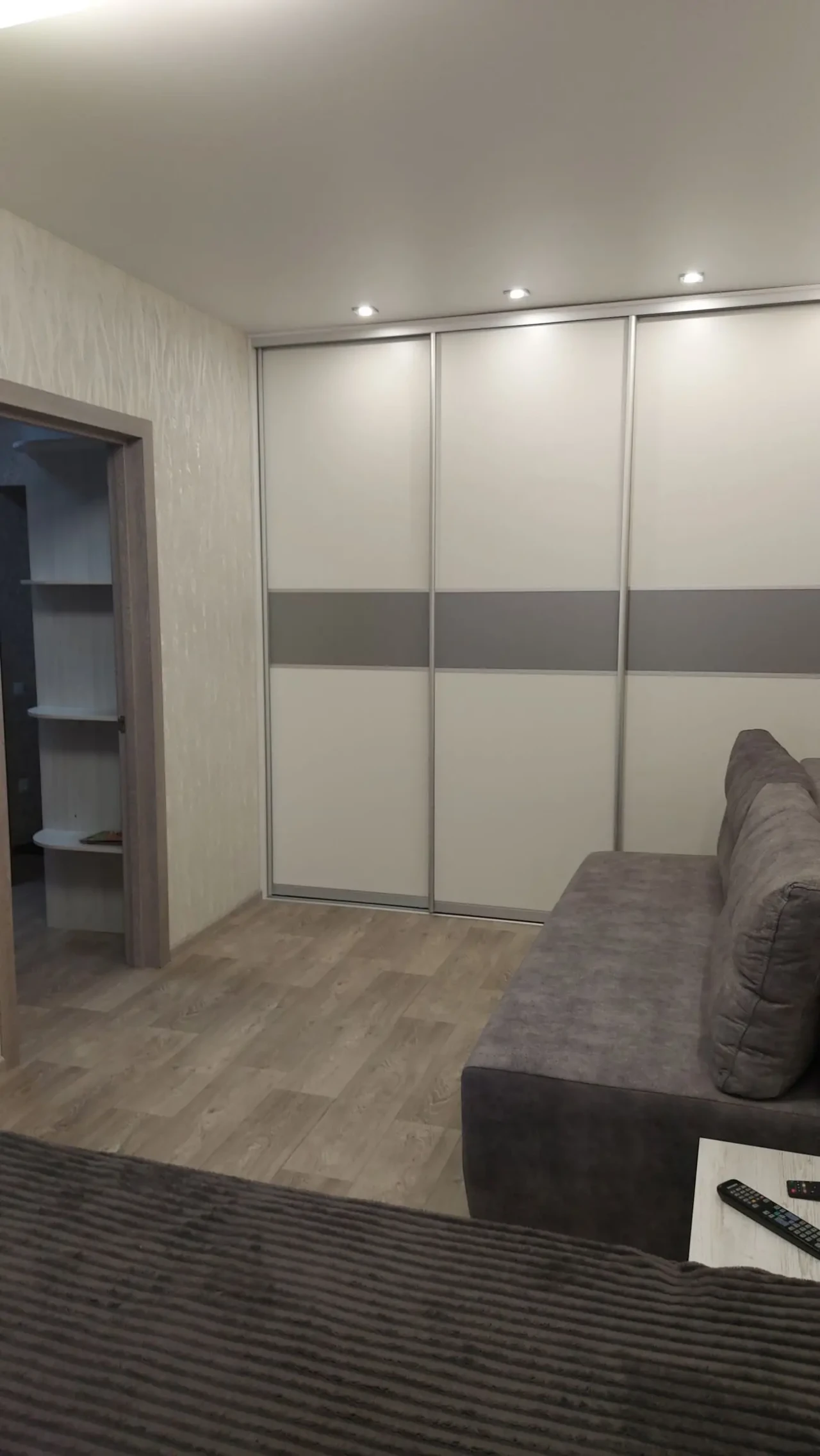 Сдам подобово свою 1к квартиру біля метро палац спорту 6