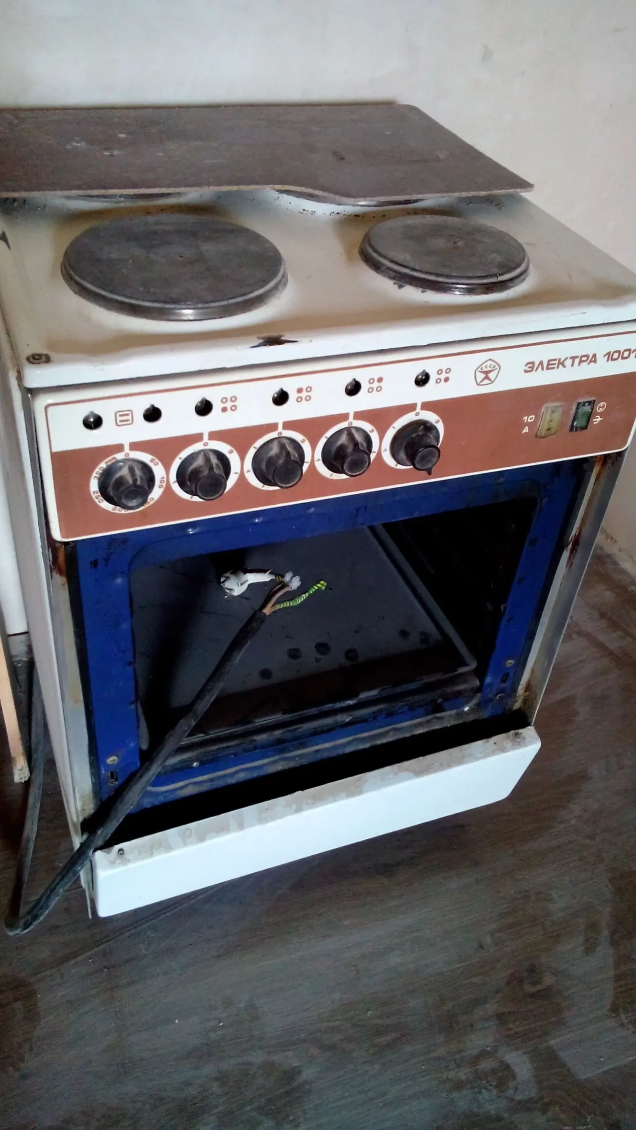 плита електрична б/у.