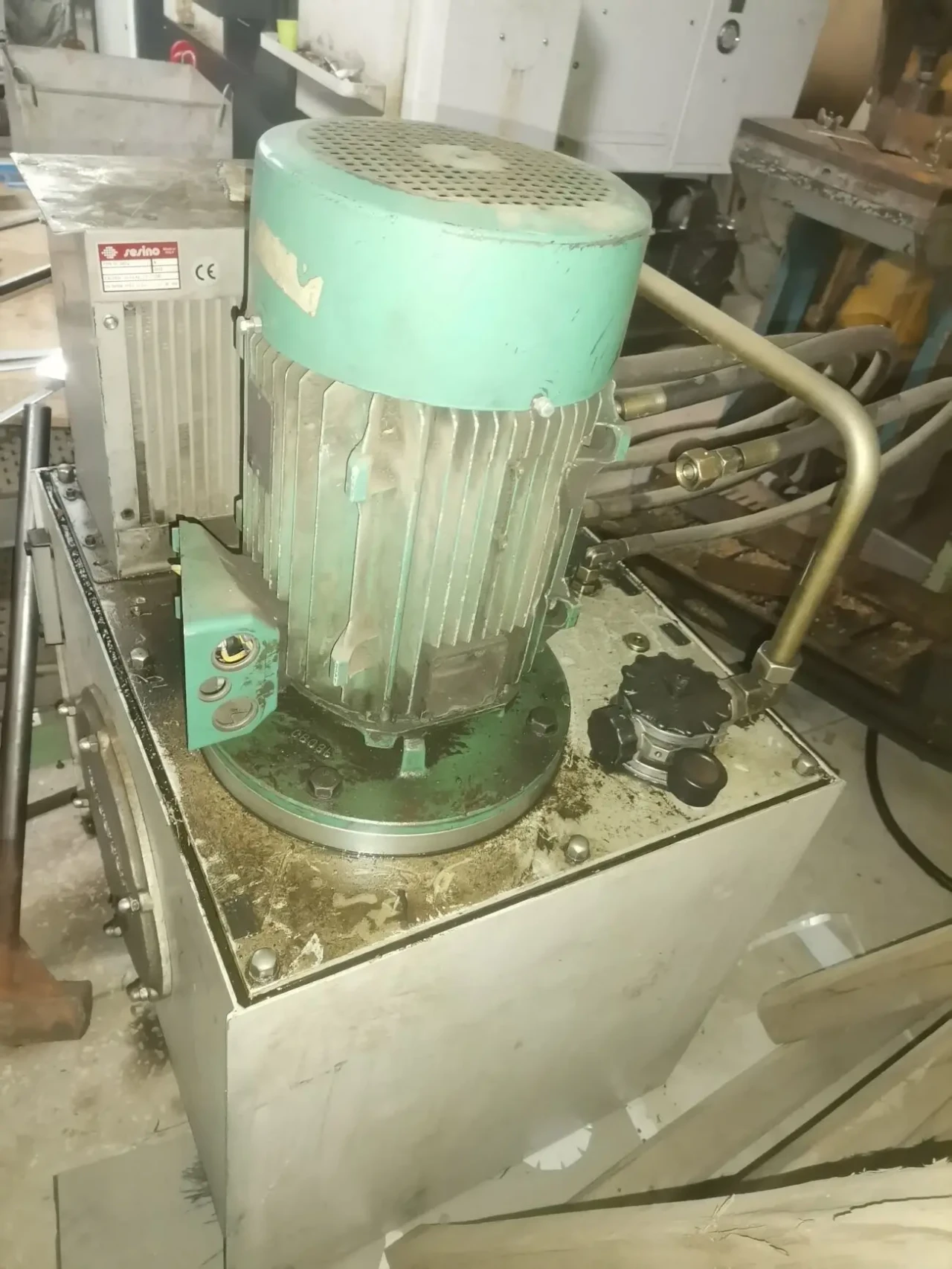 Гидравлическая маслостанция 8