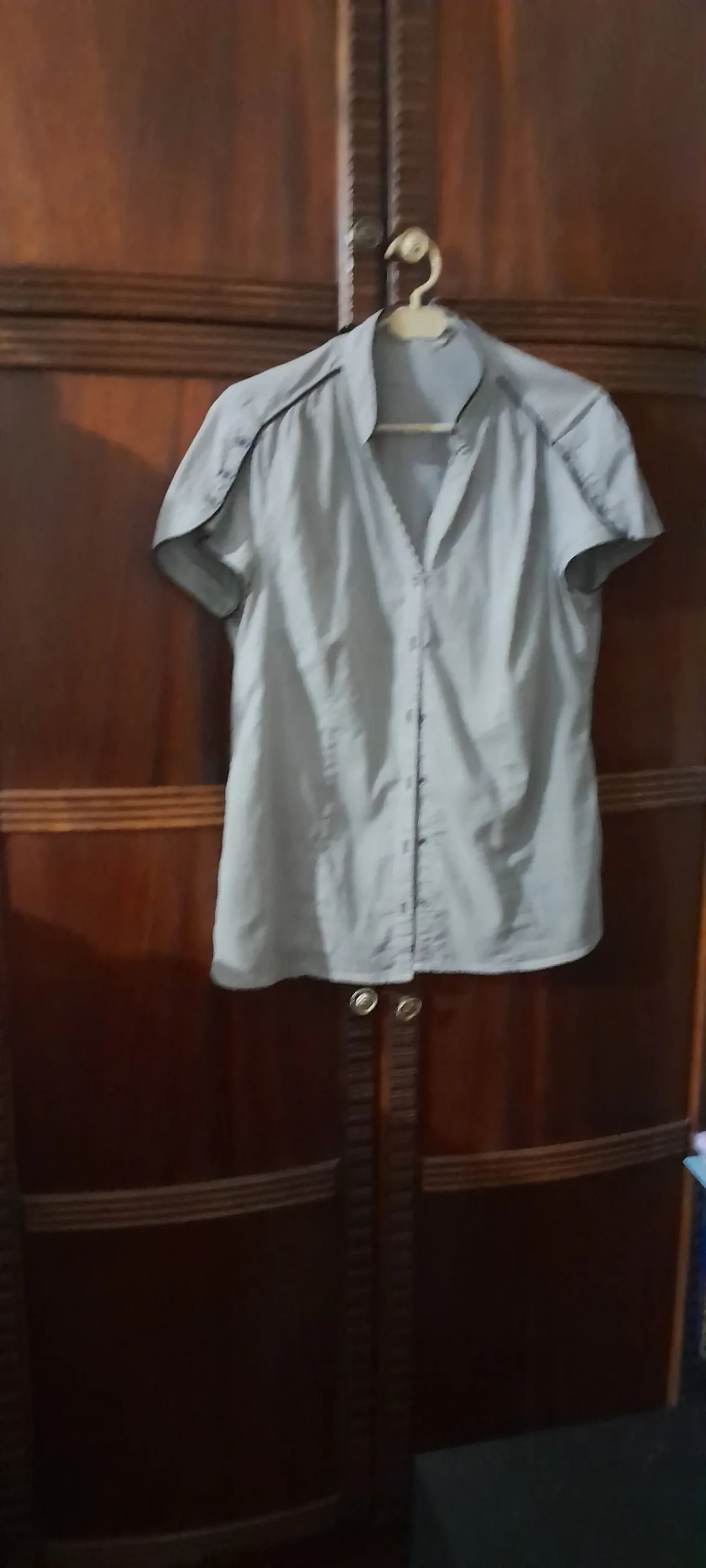 Стильная рубашка на пуговицах. Southblue