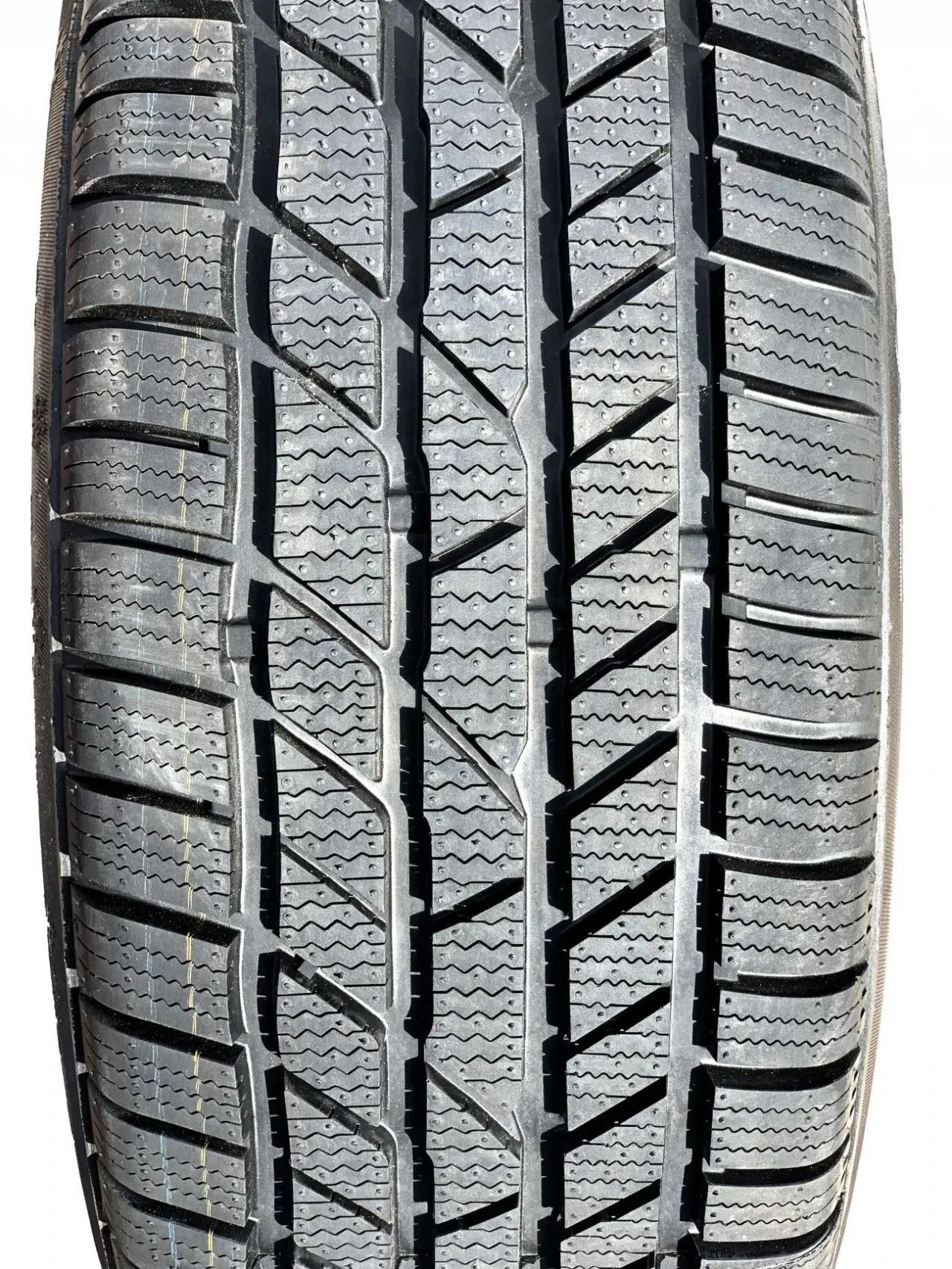 Шина зимова 235/55 R17 99H резина зимняя 3P Domin Poland 4