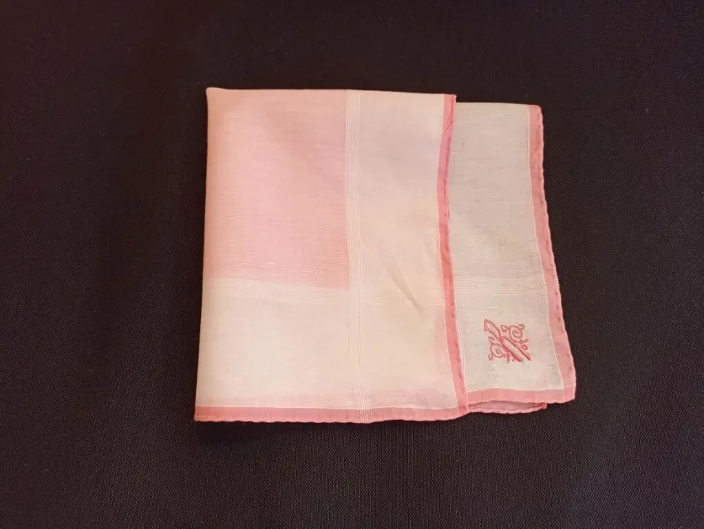 Женский 1 -л2 носовой платок женский белый розовый с монограммой 6