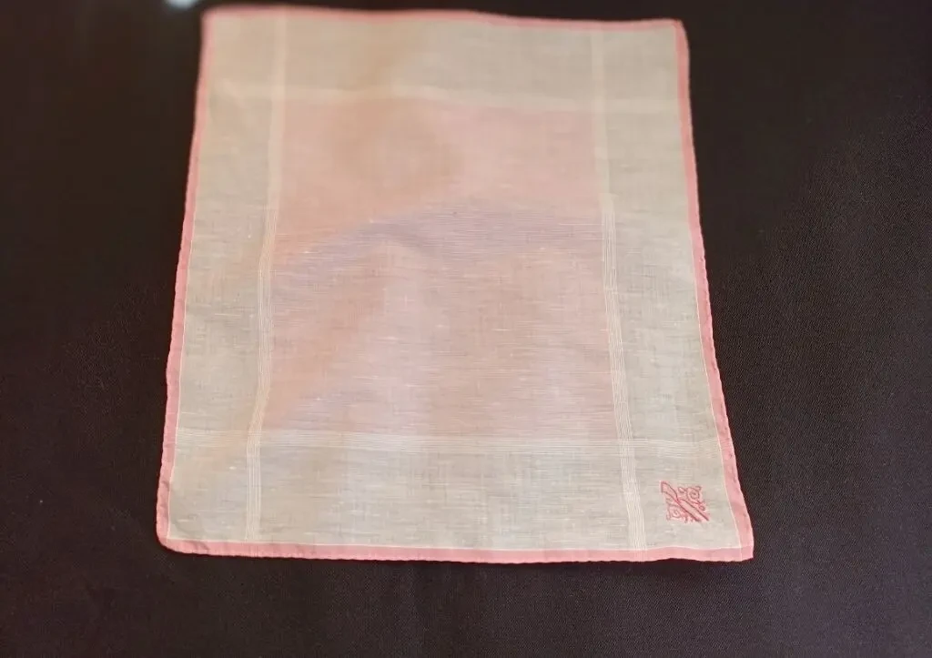 Женский 1 -л2 носовой платок женский белый розовый с монограммой 2