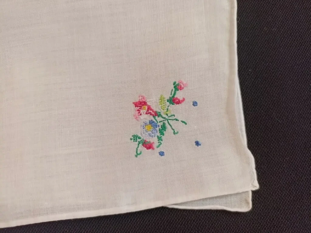 Женский 1 -л4 красивый носовой платок женский белый вышивка крестик 4