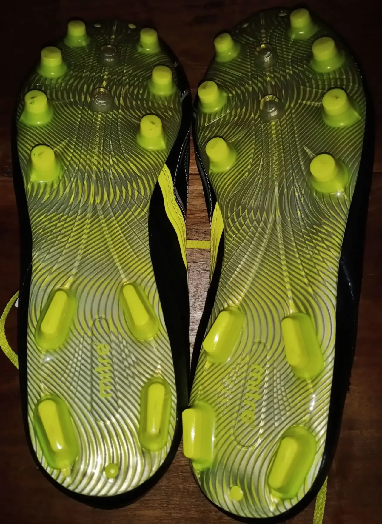 Футбольные бутсы Mitre 5