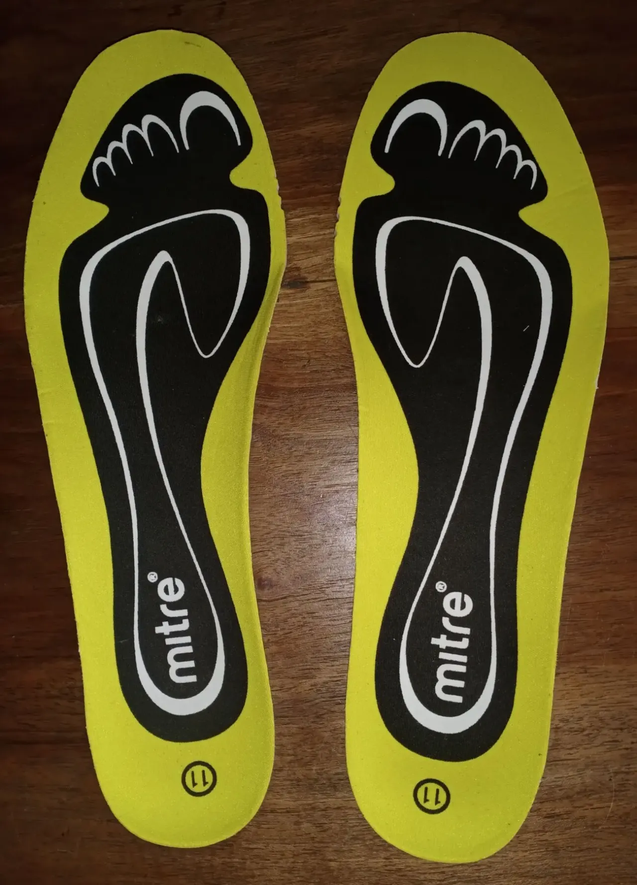 Футбольные бутсы Mitre 6