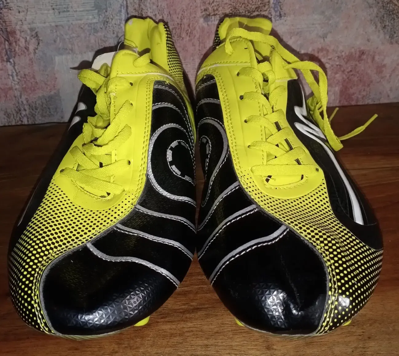 Футбольные бутсы Mitre 2