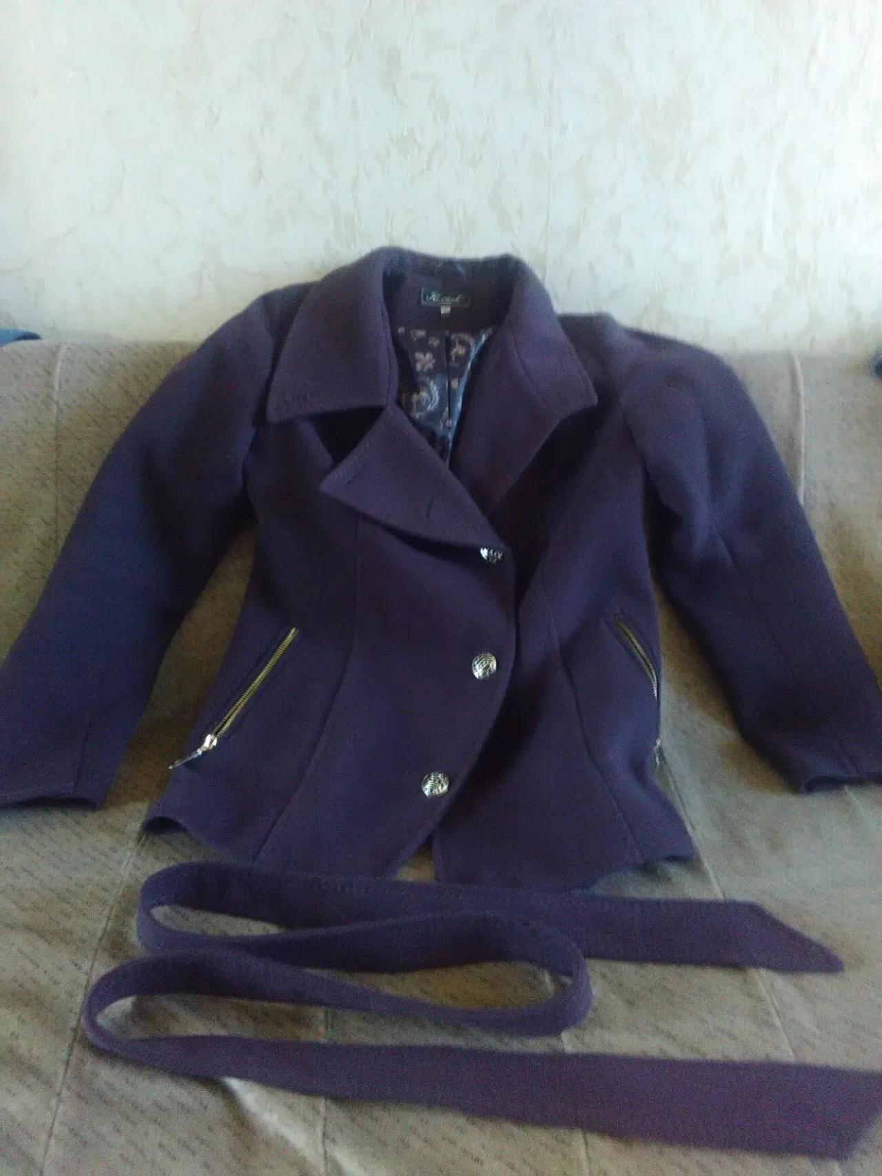 Кашемировое женское полупальто - 6 DVD дисков в прдарок. 5