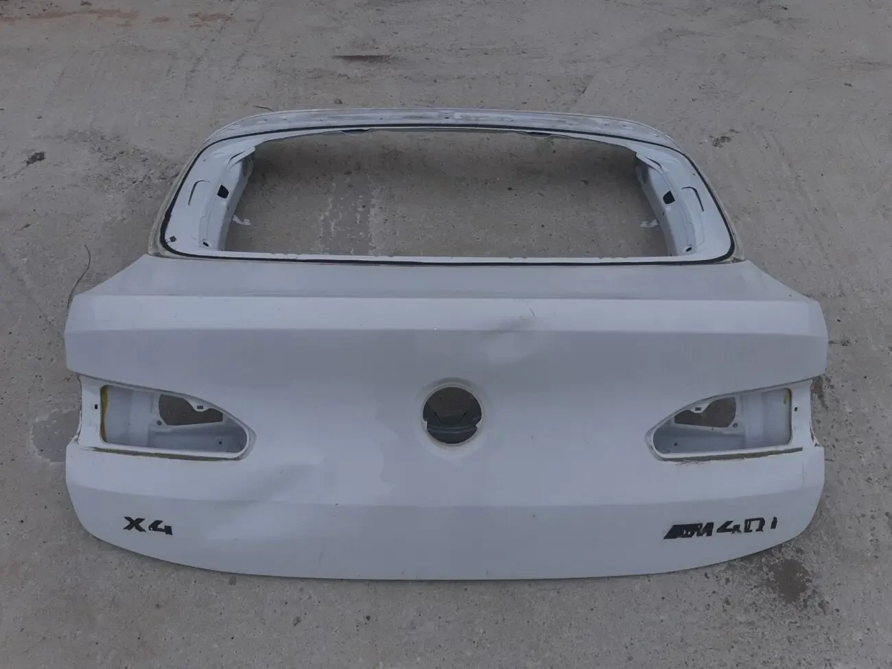 BMW X4 G02 Крышка багажника 41007486250
