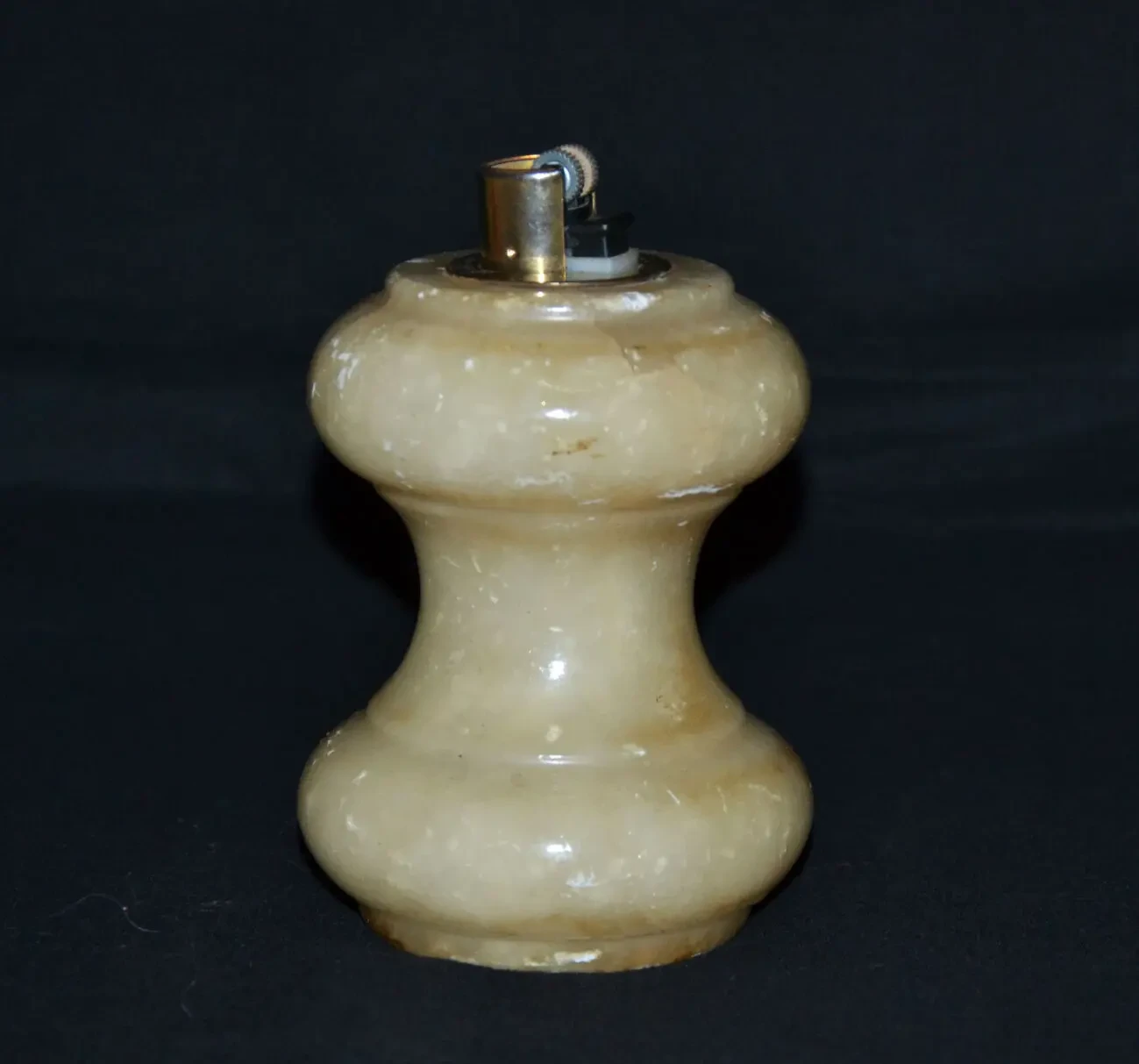 Зажигалка настольная с натурального камня