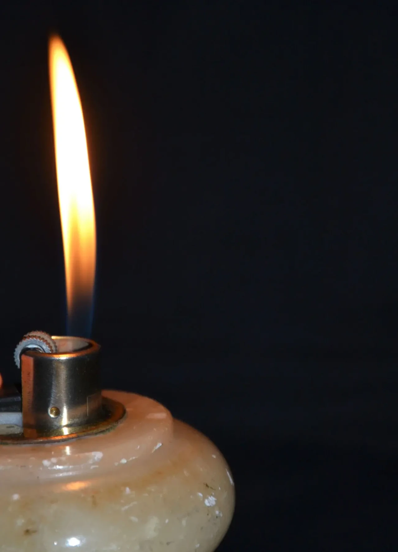 Зажигалка настольная с натурального камня 2