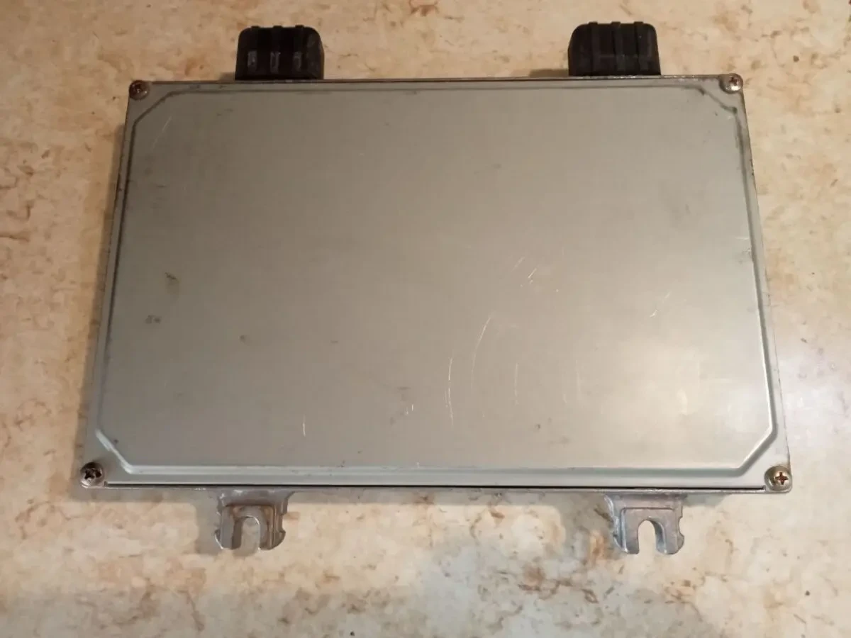 Продам   БЛОК УПРАВЛЕНИЯ ДВИГАТЕЛЯ 37820-P3F-G01 к HONDA C 3