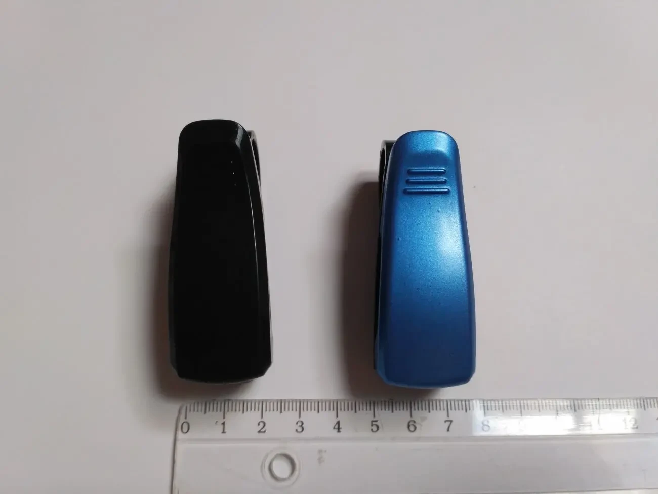 Держатель очков и пластиковых карточек на козырьке авто .Тюнинг авто 8