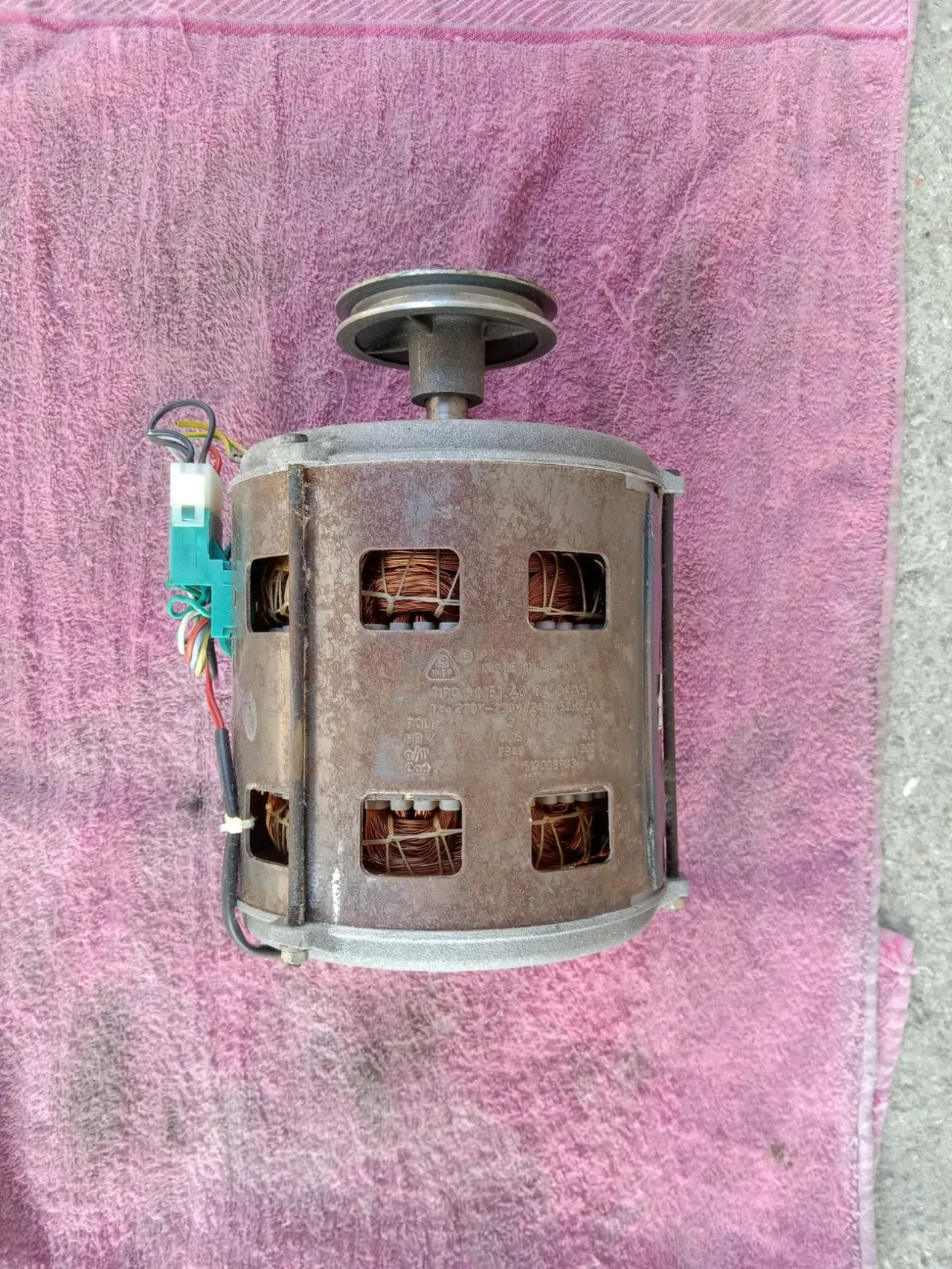 Электродвигатель однофазный 220 V 4