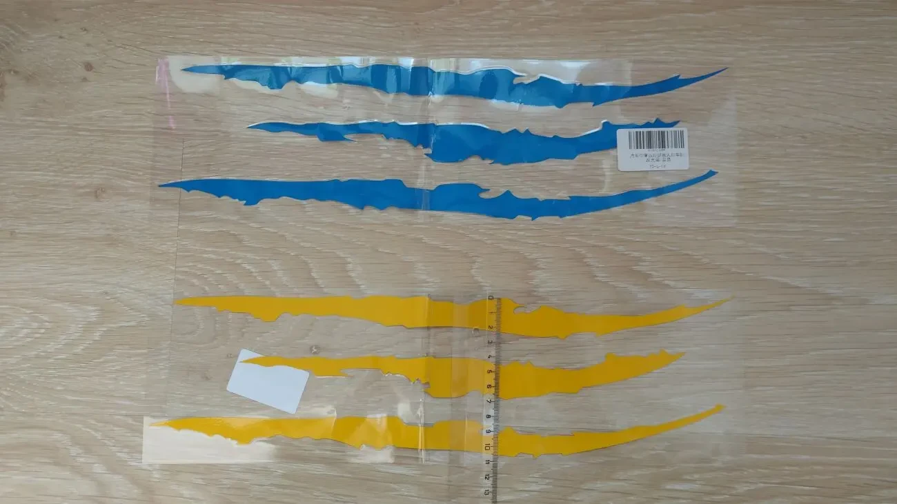 Наклейка на авто Царапина Когтем Жёлтая, Синяя светоотражающие 7