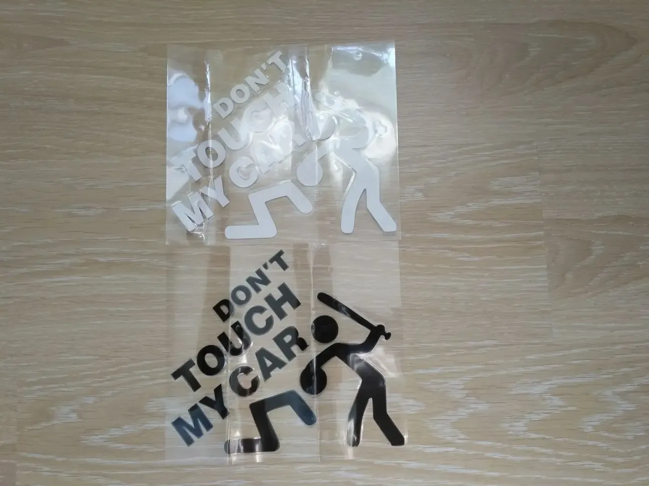 Наклейка на авто переводится Не трогай мою машину Черная, Белая 7