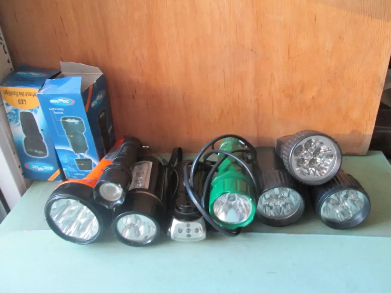 Ручний ліхтар світильник LED акумуляторний (зарядка 220В) під ремонт 8