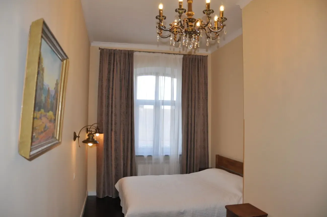 Здам Власну квартиру. 3 спальні. Центр 7